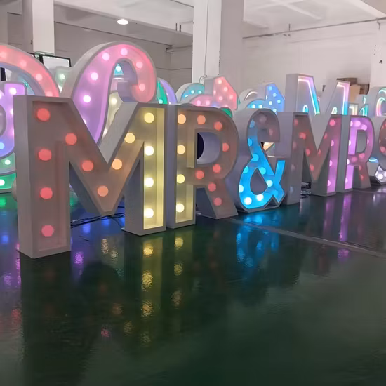 Lâmina de LED personalizada sinaliza aparência de neon com letra de canal de aço inoxidável para casamentos e lojas